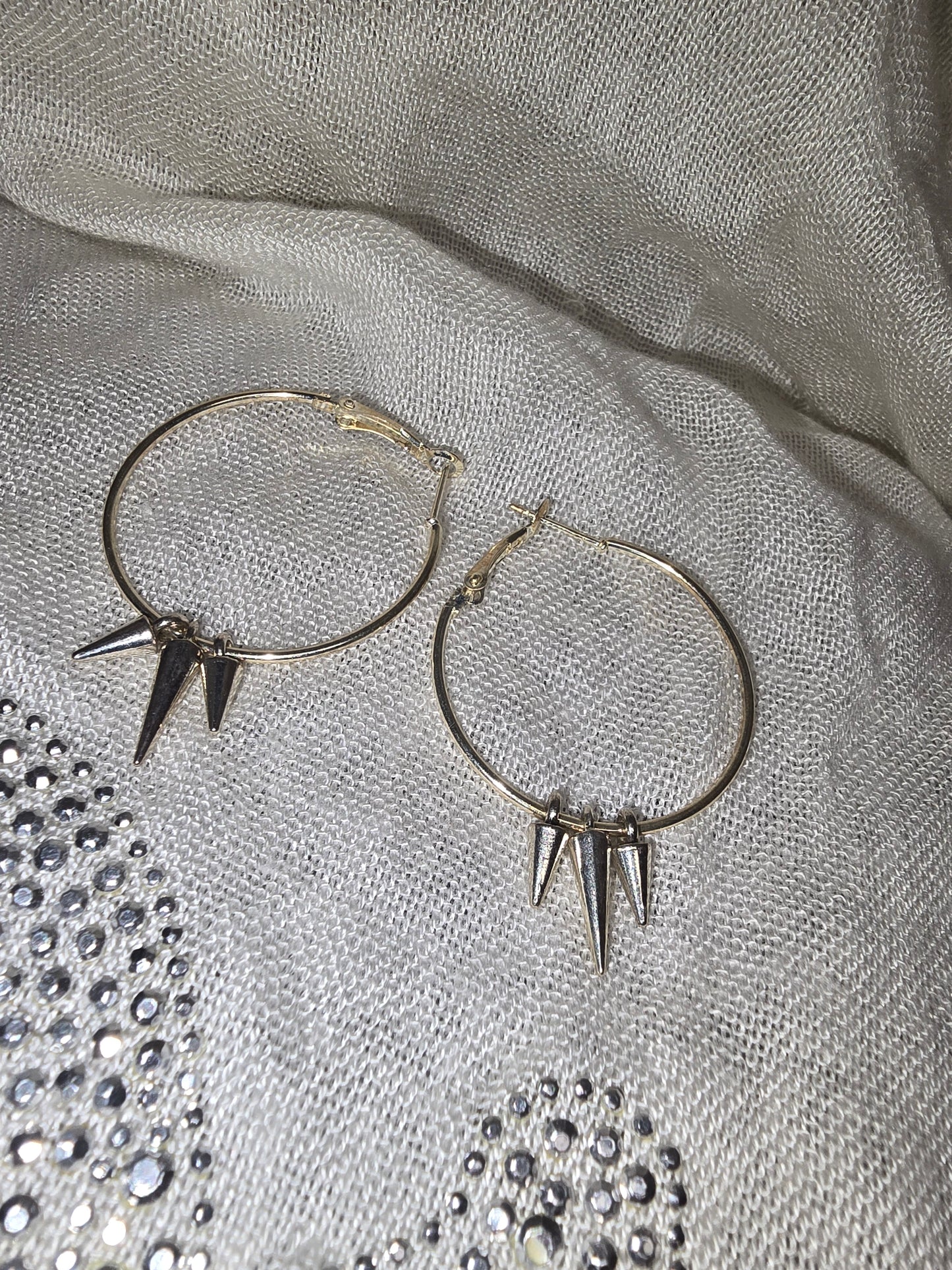 Edgy hoops