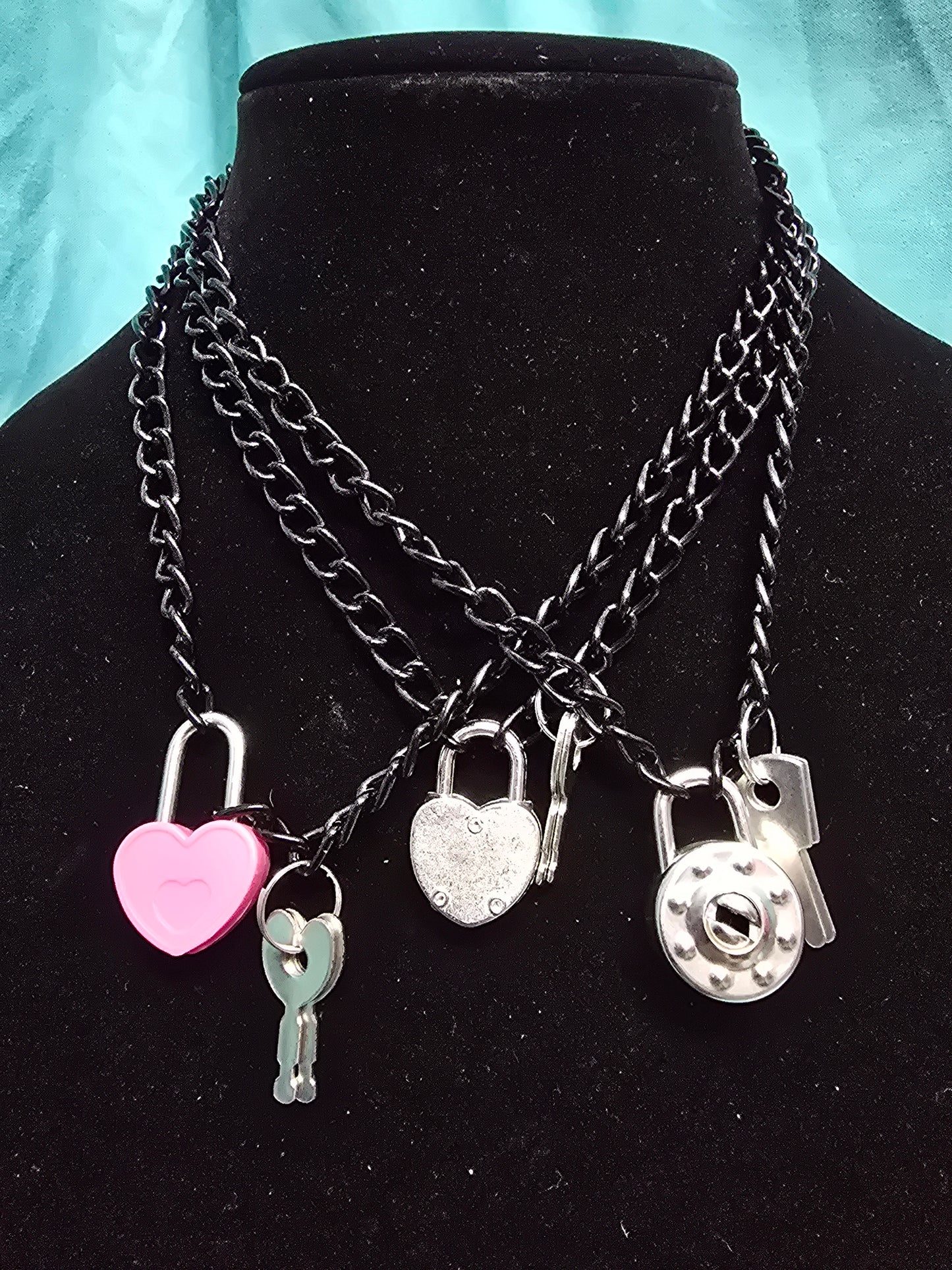 Lock choker