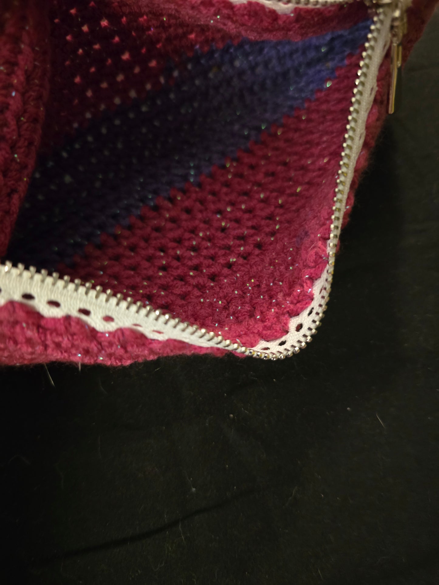 Zipper pouch