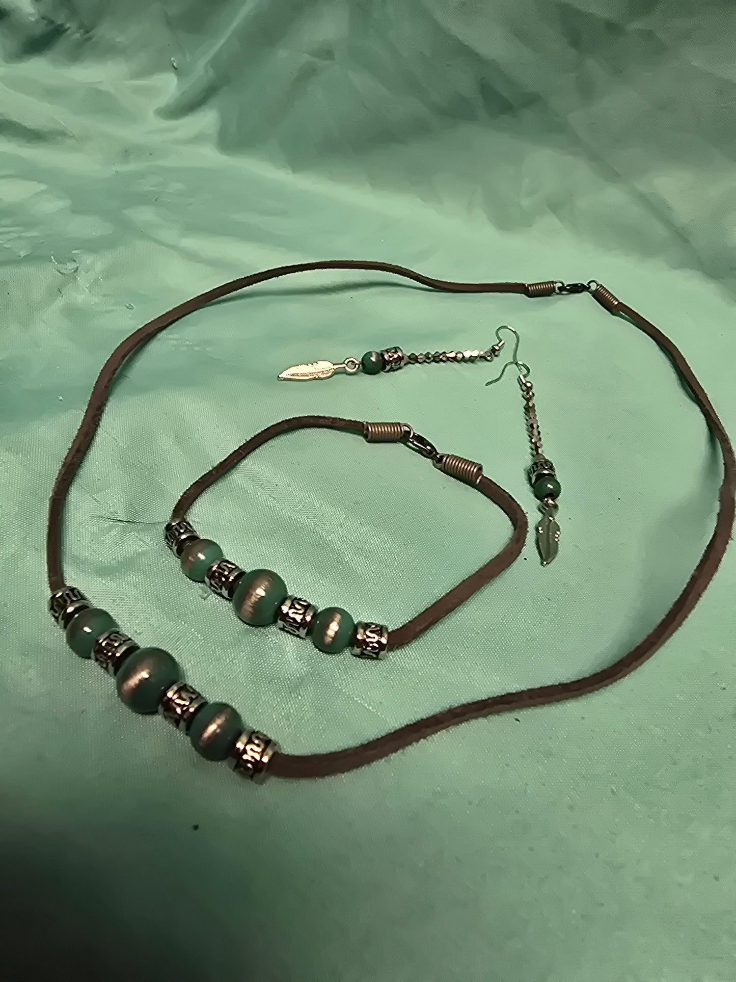 Feather set