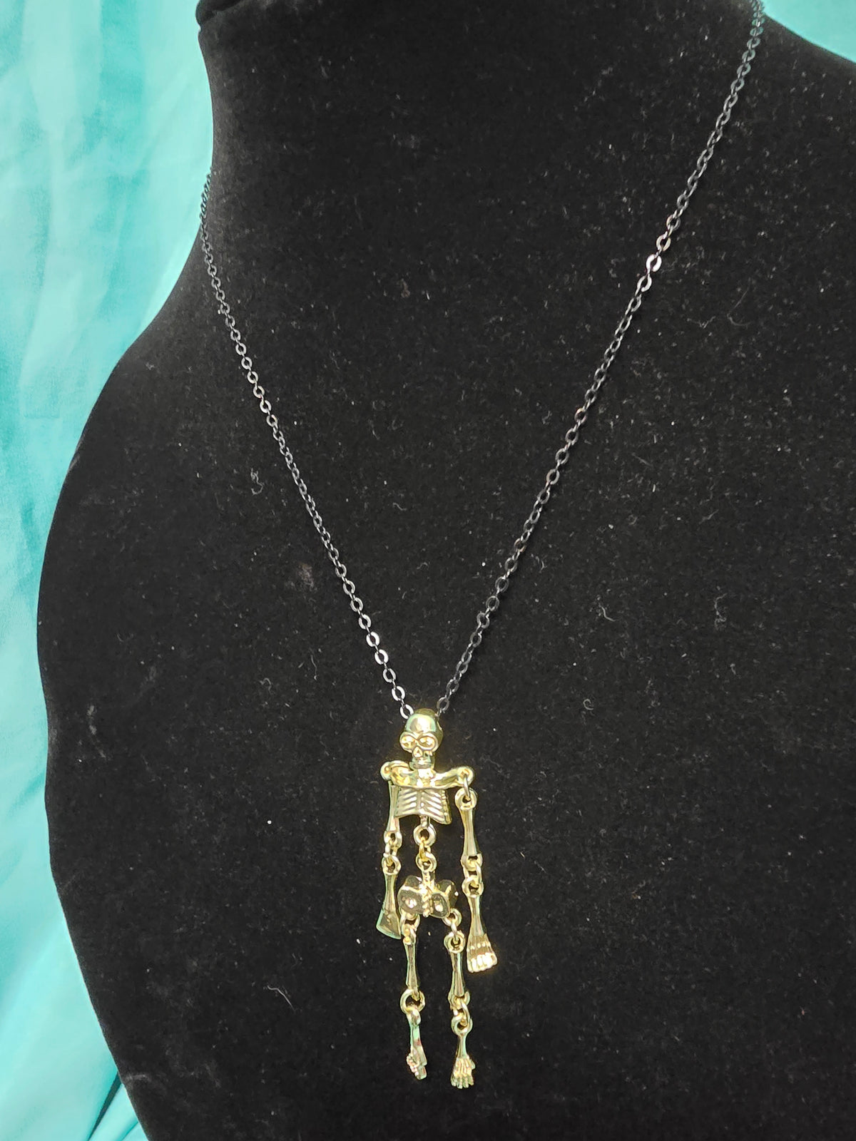 Dancing skeleton
