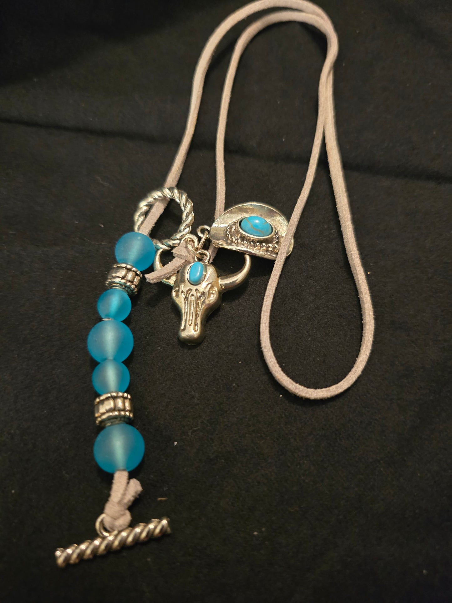 Turquoise longhorn
