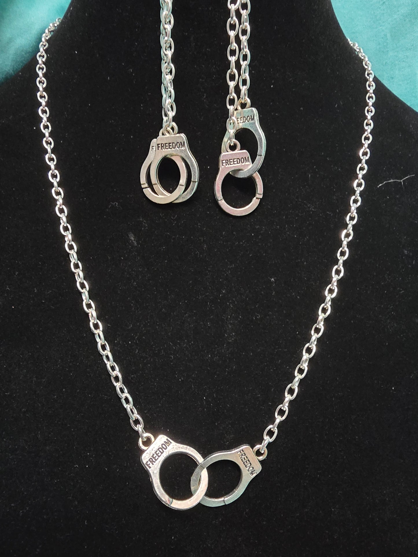 Freedom set