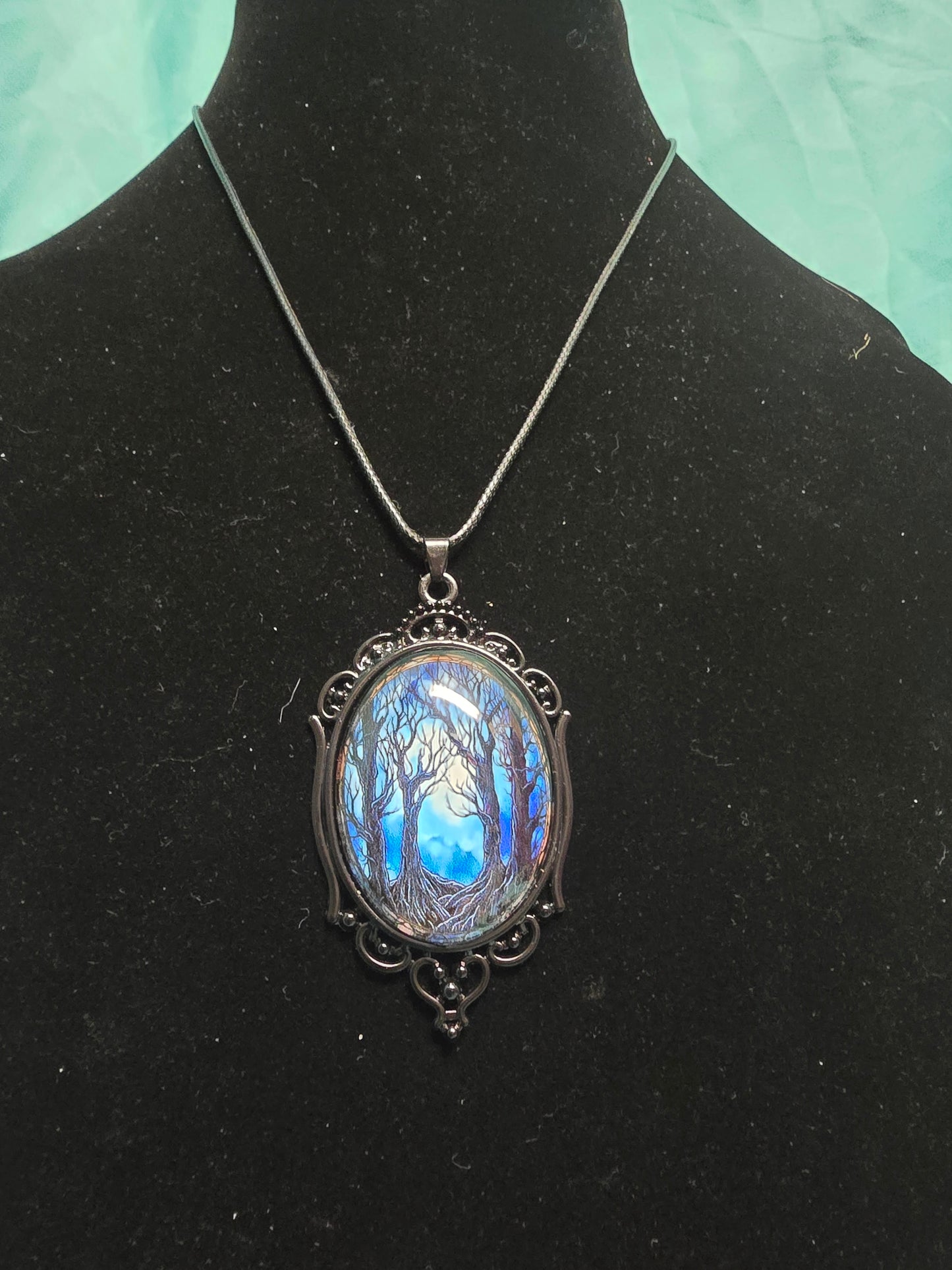 Scence necklaces