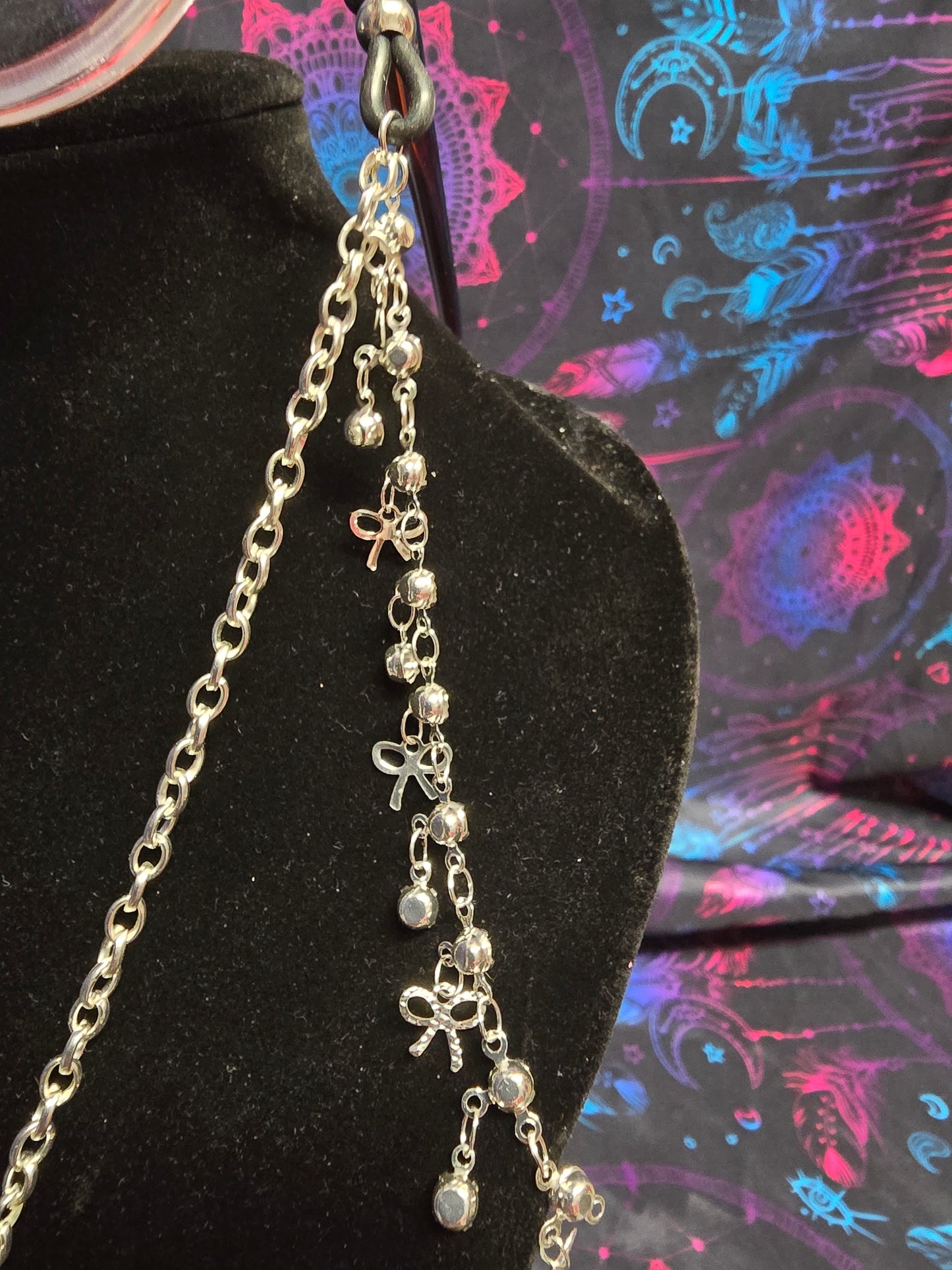 Glasses chains
