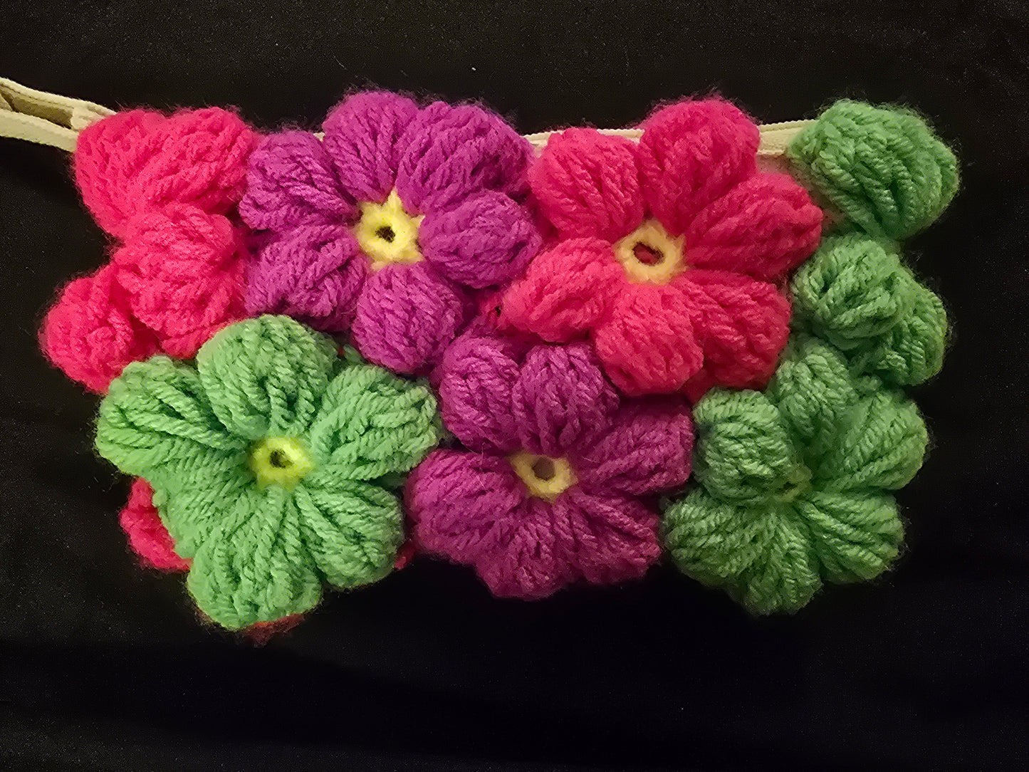 Flower wristlet